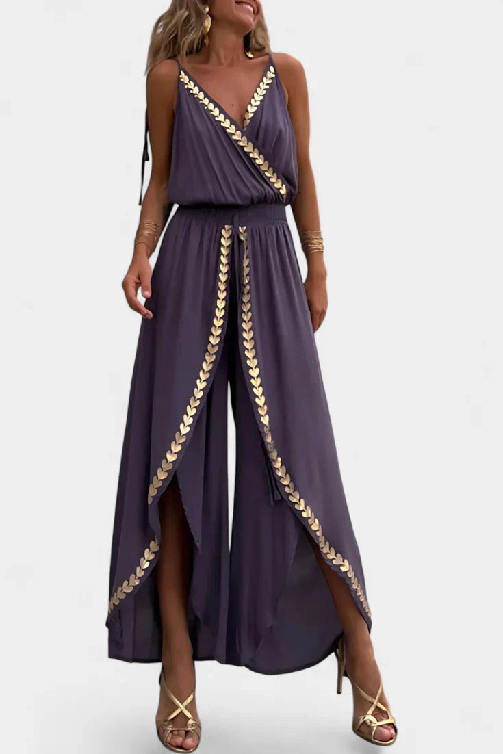 Olivia | Unieke Jumpsuit met Gouden Details en Beensplit