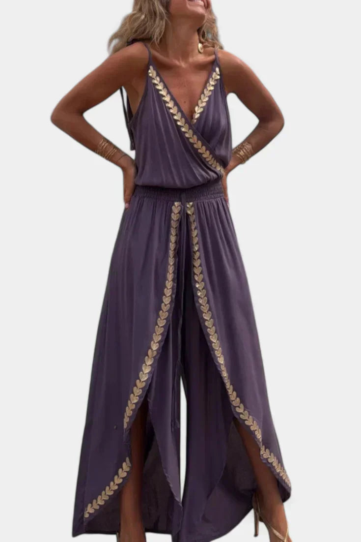 Olivia | Unieke Jumpsuit met Gouden Details en Beensplit