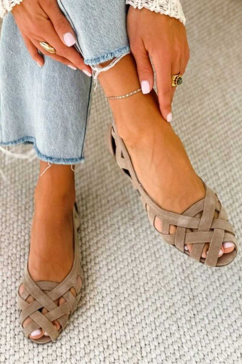 Katja | Platte Gevlochten Cut-Out Sandalen