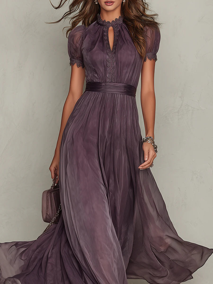 Flavia | Elegante Lange Jurk in Violet met Druppelhals en Kant