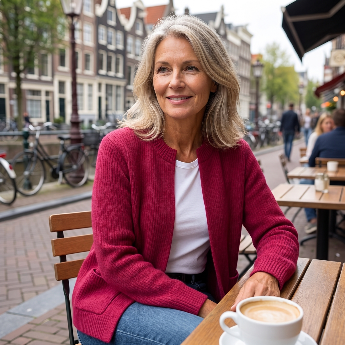 Janny | Ribgebreid Vest met Zakken
